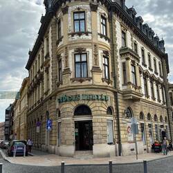 How to make a street corner beautiful