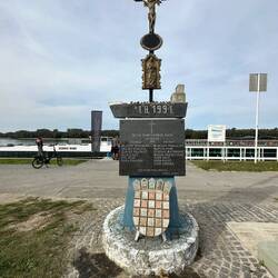 Memorial remembering those lost in the war in 1991
