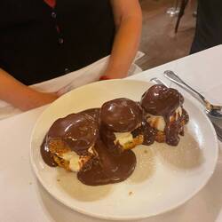 Profiteroles