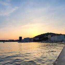 Split sunset at the waterfront