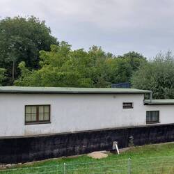 Schöner wohnen, direkt am Deich aber auf der Wiese!