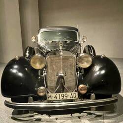 Mercedes used by the Royals