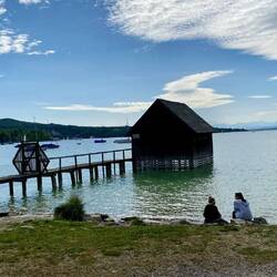 An allen Bootshäuser und Stege sind Privateigentum und somit nicht zugänglich