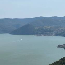 The Scenic Ruby approaching Donji Milanovac