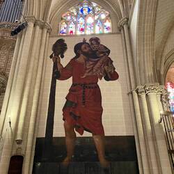 More modern and large artwork in the Cathedral