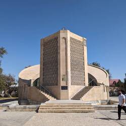 Denkmal für Imam Al-Bukhari
