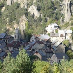 Landsbyen Peone