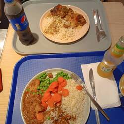 Rupert hatte Chicken und ich ein mega leckeres Curry