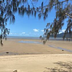 Extreme low tide on the promenade