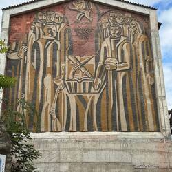 Fabulous mural on the side of a building