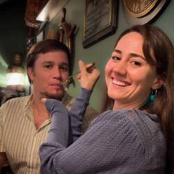 Feeding cake to the groom of 4 years ... Kalyon — Alsancak, İzmir.