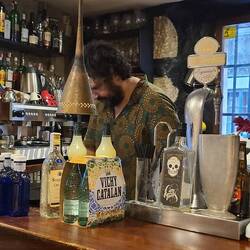 cute hole-in-wall little bar with amazing drinks