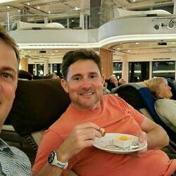 Pretzel bun and cheese sauce 😁