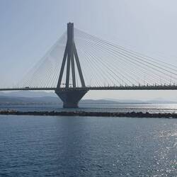 Die Brücke von Antirio nach Rio bei Patras