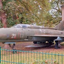 Eine MiG 21 im Vorgarten macht schon was her!