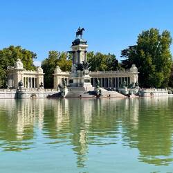 Retiro Park, Alphonso XII Monument