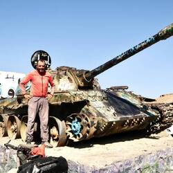 Sowjetische Panzer am Highway