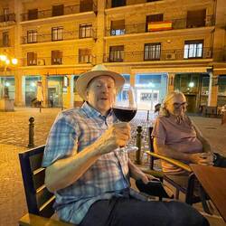 Ian enjoying a vino tinto