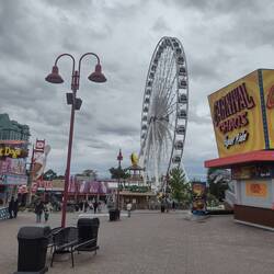Clifton Hill Ferris Wheel
