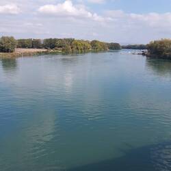 Die Rhone flussaufwärts