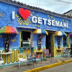 Am nächsten Tag spazieren wir nochmals durch das Viertel und finden immer wieder neue schöne Ecken🤩