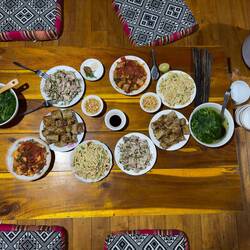 Nachtessen im Homestay, wie immer ausgesprochen lecker