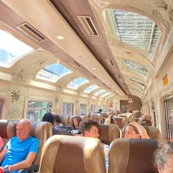 Das isch i üsem Zugabteil gsi