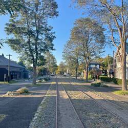 Alle Gebäude sind nachgebaut und aus der Zeit von 1860-1930, der westliche Einfluss ist schon groß