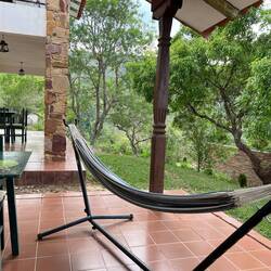 Hinter dem Haus: Die für Südamerika obligatorische Hângematte