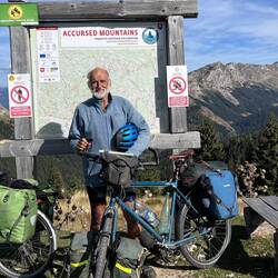At the Čakor pass