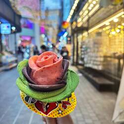 Rose ice cream 🍦