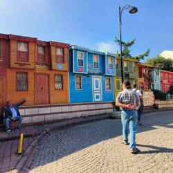 Ol' mate trying to sell Steve a house. "Pick a colour", he said.