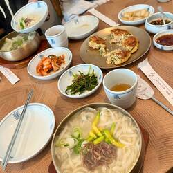 Our mandu noodle lunch 🤤
