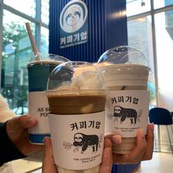 Our morning drinks at the cafe ☕️