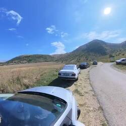 Holprige Anfahrt zum Campingplatz