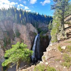 Die Clear Creek Falls im Wenatchee National Forest entlang des White Pass.