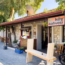 The old village coffee house — Yağcılar ... Urla, İzmir.