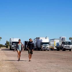 Lara und Aaron, ein weiterer deutscher Backpacker auf unserer Route