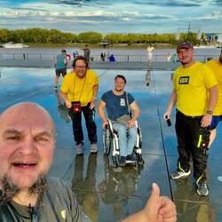 Spiegelndes Wasser im Wind
