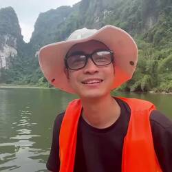 Erstes Interwiew VietTV mit Mr Minh ( Pilot)