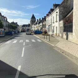 Einfahrt ins Dorf Manthelan