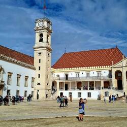 Der königliche Palast im Tageslicht!😃