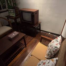 Fernsehecke im Hotel - Nosralgie pur - auf den Zimmern gab es aber modere Geräte