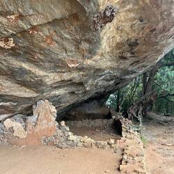 Reste der Mönchsbehausungen