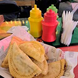 Empanadas = gefüllte Teigtaschen