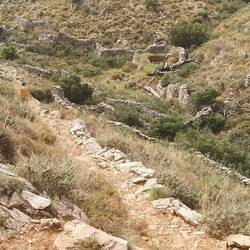 Das ist unser heutiger Wanderweg. Nein, lustig ist das nicht