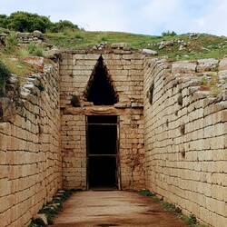 Und die angebliche Grsbkamner der Klytemnestra