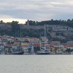 Nafplio vom Hafen aus