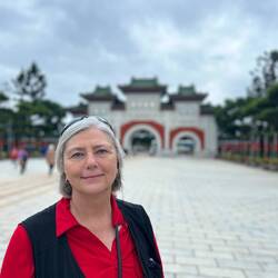Glenda at Monument to the Martyrs