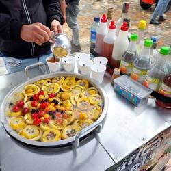 Canelazo, ein heisses Süssgetränk mit Schnaps. Gibt schön warm im regnerischen Bogota 😉